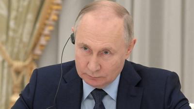 Władimir Putin liczy na zmęczenie Zachodu