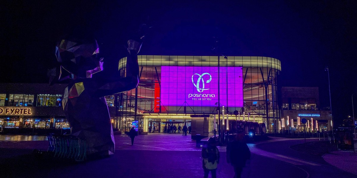 Gangi nastolatków terroryzują klientów największej poznańskiej galerii.