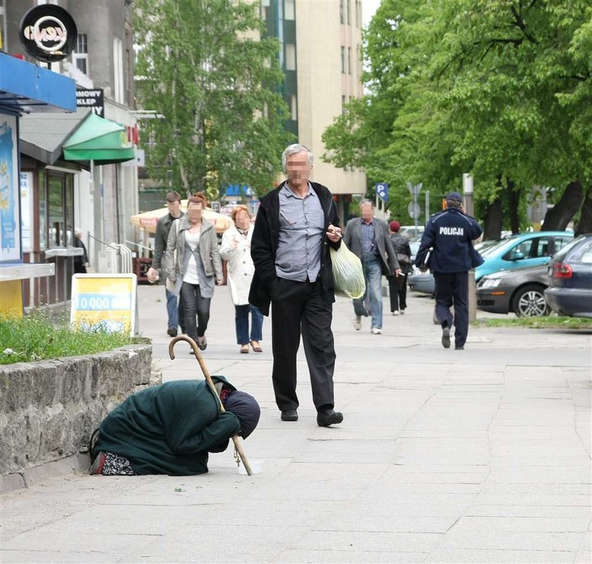 Ile wyżebrze bezdomny w ciągu jednego dnia?