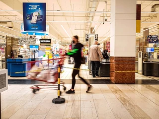 Mateusz Łukianiuk: Stopniowe odmrożenie gospodarki i otwarcie galerii handlowych nie pozostawiło złudzeń. Stęsknieni konsumenci nie dokonali oblężenia swoich ulubionych butików i sieciówek