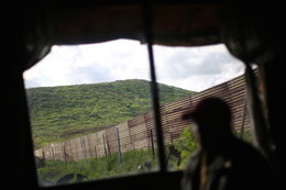 17 photos that show what life is like on the US-Mexico border