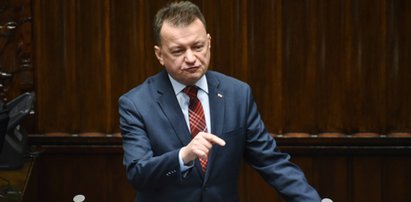 Czołowi posłowie PiS w opałach. Mogą stracić immunitety. Wszystko w rękach Hołowni