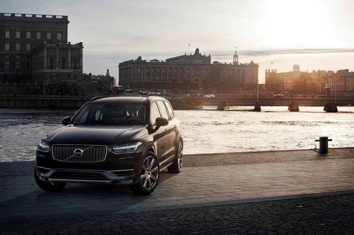 Volvo XC90 Bądź jeszcze bardziej dynamiczny auto