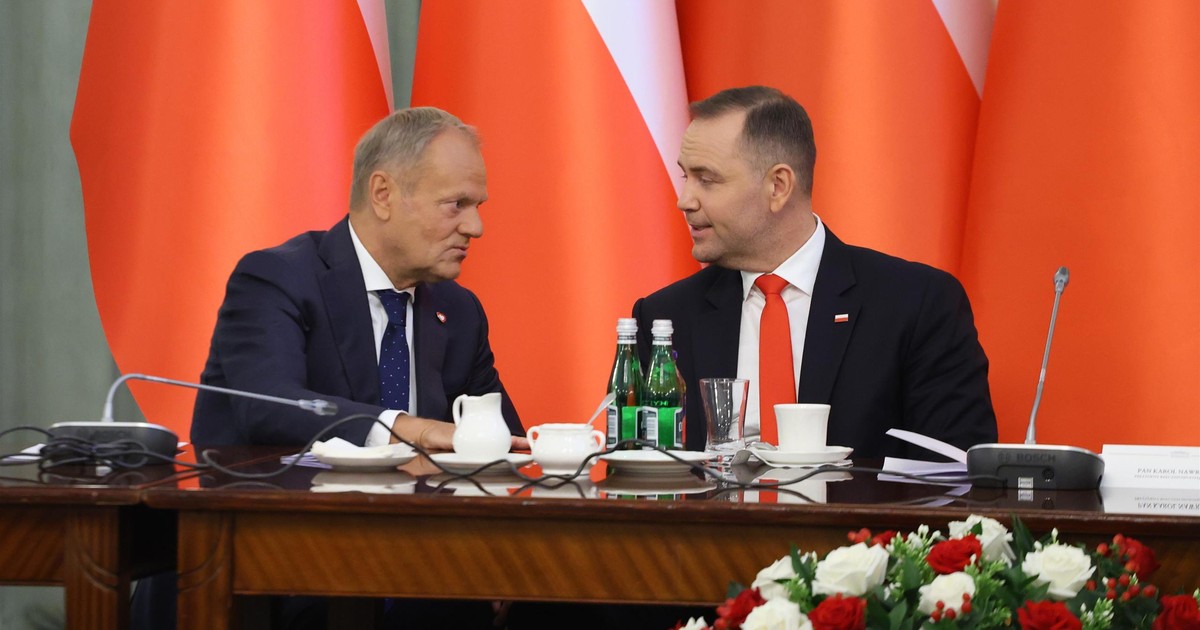 Tusk bez litości o wecie Nawrockiego. „Dewastujące dla polskich firm”