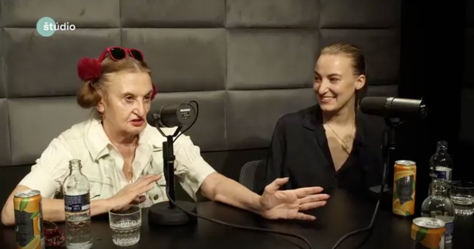 Eva Holubová v talkšou Adela trochu inak.