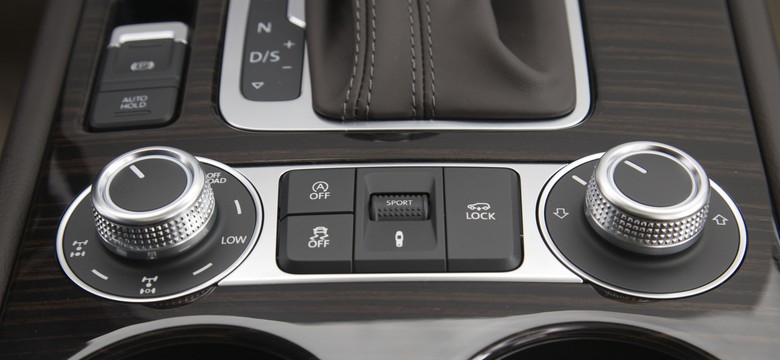 Niemcy wprowadzają do Polski nowy model 4x4. Volkswagen touareg to jak czołg w cenie pistoletu. ZDJĘCIA