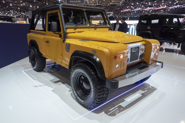 Series 2 Longnose od Chelsea Truck Company