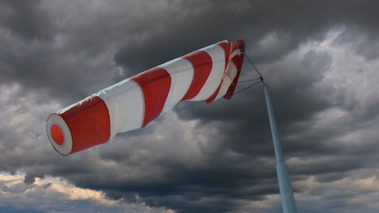 SHMÚ upozorňuje na silný vietor na horách na strednom a severnom Slovensku. (ilustračné foto)