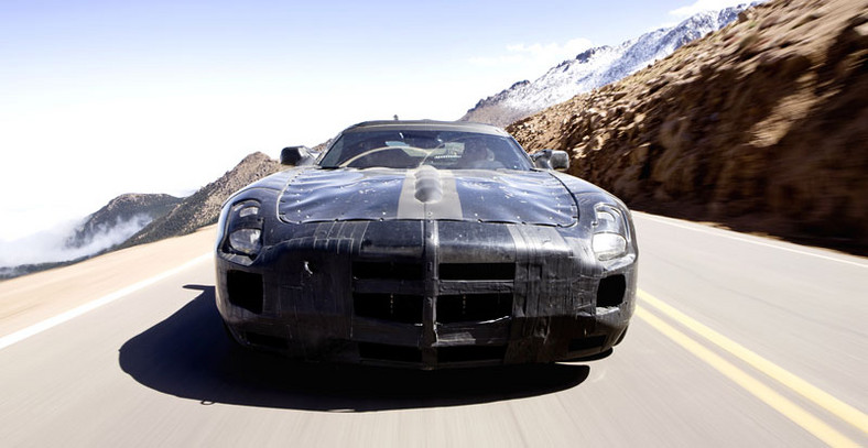 Mercedes-Benz SLS AMG: technika uskrzydlonego coupe