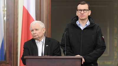 Kijów, Ukraina, 15.03.2022. Premier RP Mateusz Morawiecki oraz wicepremier Jarosław Kaczyński wzięli udział w konferencji prasowej po spotkaniu premierów państw UE w Kijowie.