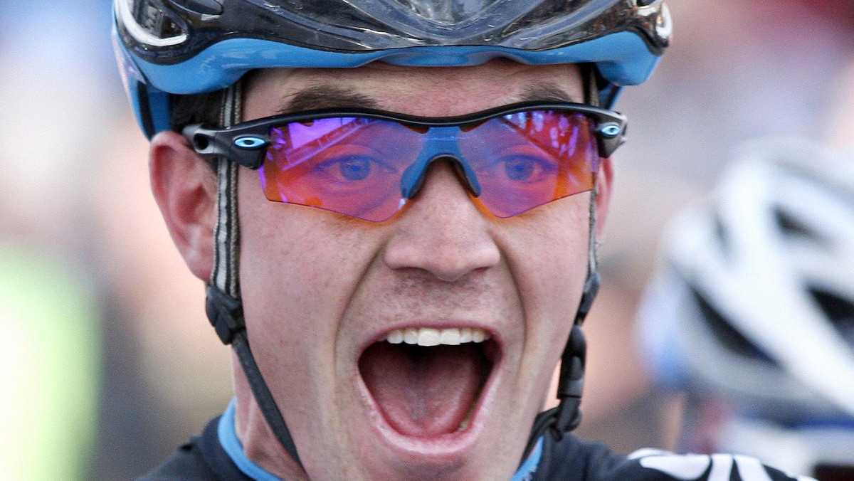 Drugi etap tegorocznej Vuelta a Espana był jednocześnie pierwszym indywidualnym. Na trasie z La Nucia do Playas de Orihuela najszybszy w sprinterskim finiszu okazał się Australijczyk Christopher Sutton z grupy Sky.