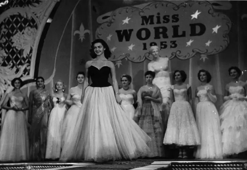 Zdjęcie z konkursu Miss World w 1953 roku