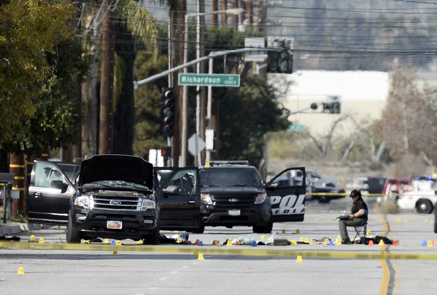 Zabójcy z San Bernardino mieli powiązania z ISIS. Kobieta przysięgała wierność terrorystom