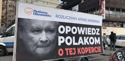 Nie odpuszczają Kaczyńskiemu. „Opowiedz Polakom o kopercie”