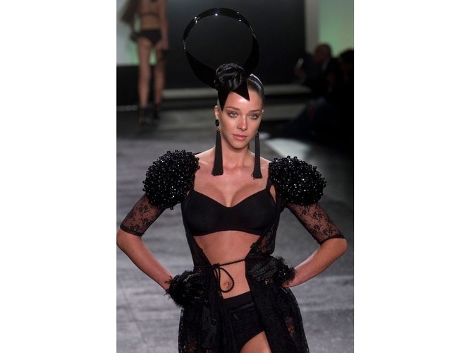 Gisele Bundchen prezentuje własną linię bielizny dla marki Hope