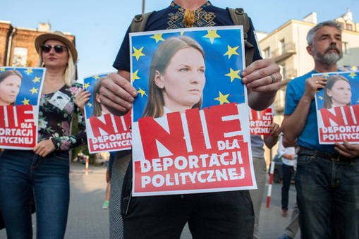 Demonstracja przeciwników deportacji Ludmi?y Koz?owskiej