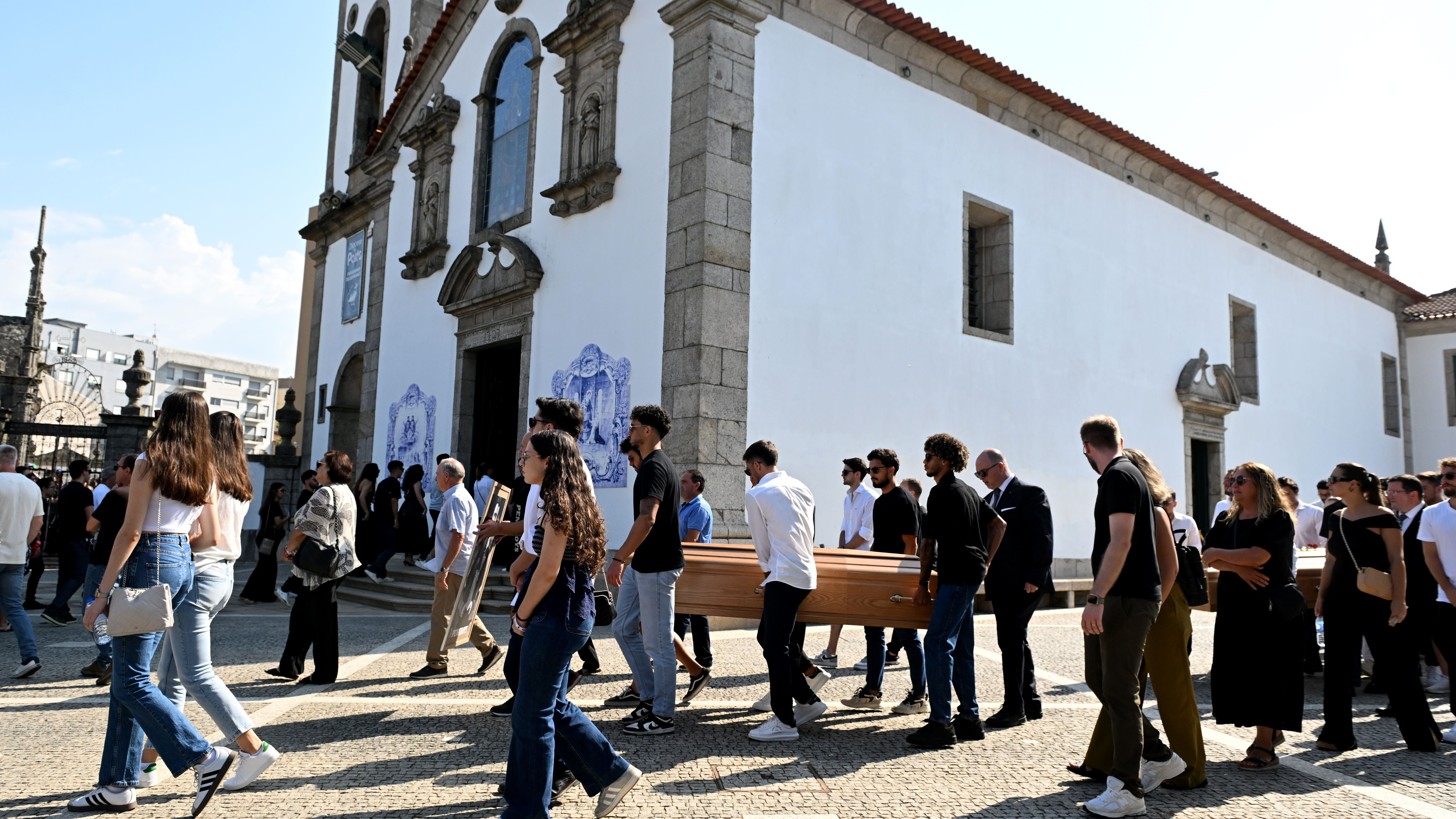Jota funeral: Liverpool players attend in Portugal