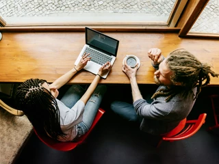 Liczba freelancerów rośnie w Polsce i na świecie, notują też wzrost przychodów