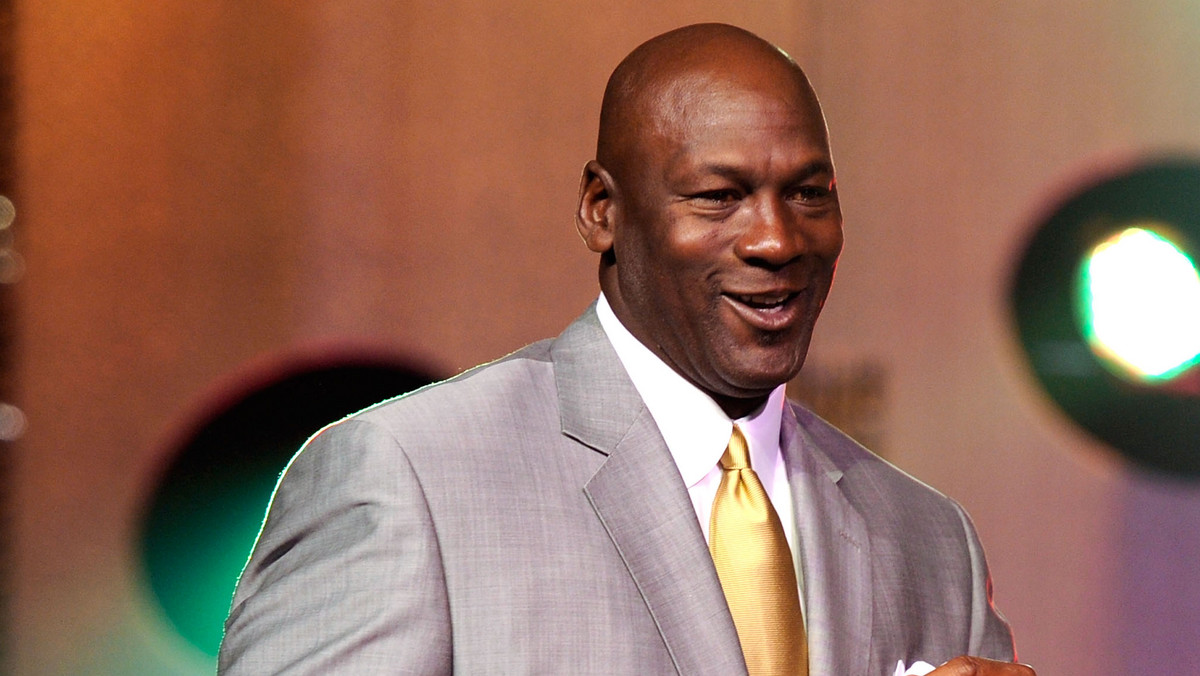 Michael Jordan, legendarny koszykarz, ma nieślubne dziecko? Zagraniczne media podają, że niejaka Pamela Smith chce, aby sąd ustalił ojcostwo jej syna - podaje serwis tmz.com.