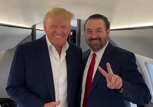 Mark Brnović sa Donaldom Trampom