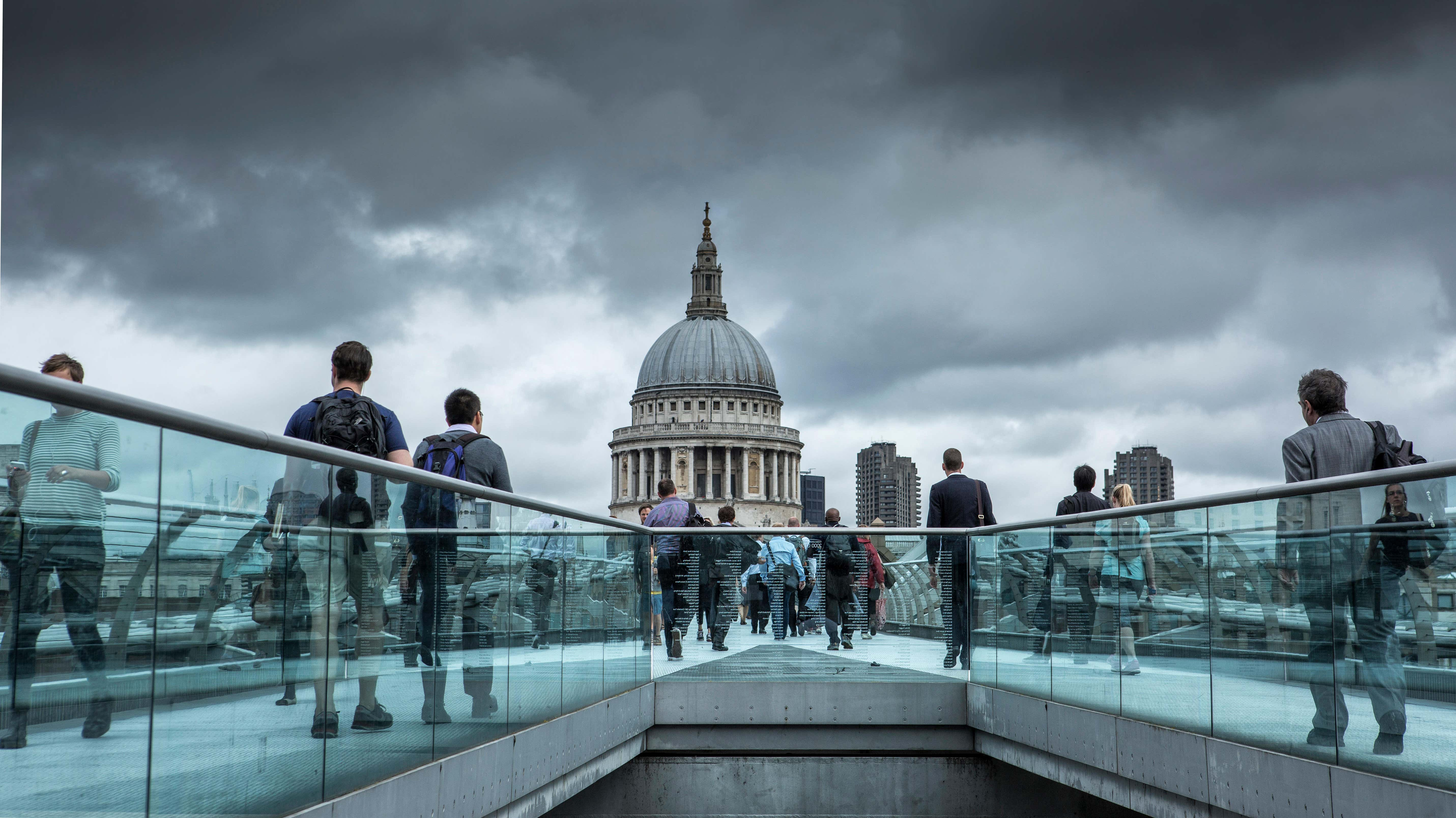 UK unemployment hits 5% as opposition slams Labour ahead of Budget