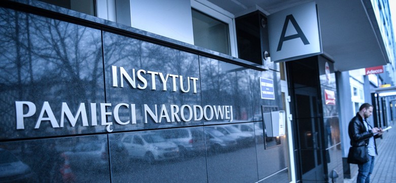 943 nazw ulic do zmian. IPN opublikował listę zakazanych patronów