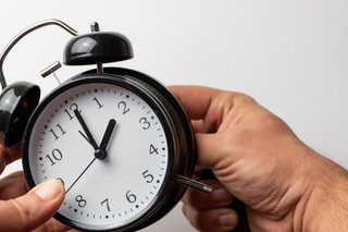 Jakie są granice swobody w organizacji czasu pracy pracowników