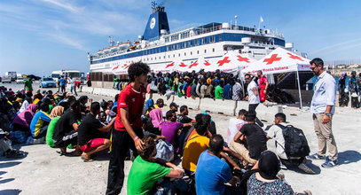 Uchodźcy zalali maleńką Lampedusę. Władze ogłosiły stan wyjątkowy