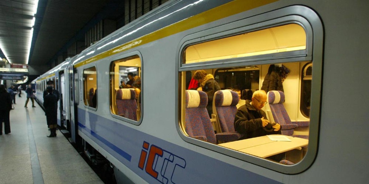 PKP Intercity: więcej pociągów na Święta i Nowy Rok - Podróże