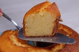 NAJBRŽI I NAJJEFTINI KOLAČ NA SVETU: Pravi se za tren i isto tako nestaje sa tanjira