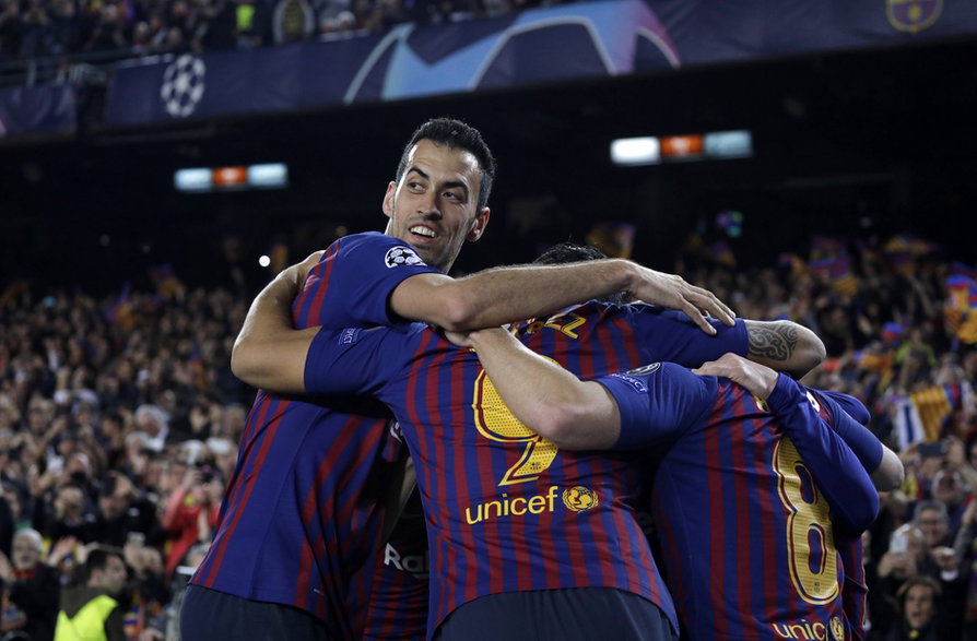 Sergio Busquets po golu Leo Messiego w meczu Barcelony z Manchesterem United (16 kwietnia 2019 r.)