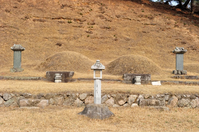 Південнокорейське кладовище