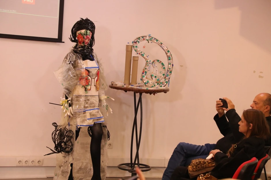 Umetnost koja spaja kreativnost i humanost