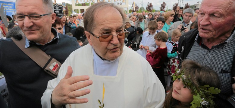 Petycja Anny Sobeckiej do papieża w obronie ojca Rydzyka i Radia Maryja. Podpisali ją m.in premier i prezes PiS