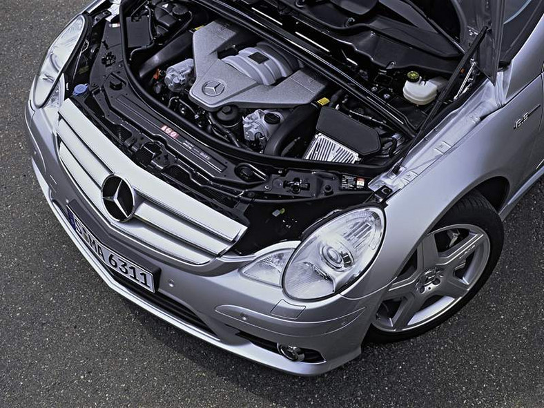 Mercedes-Benz R: dwa nowe modele i podwyższenie komfortu