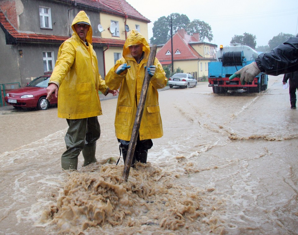 GŁUCHOLAZY POGODA DESZCZ PODTOPIENIA OPOLSKIE