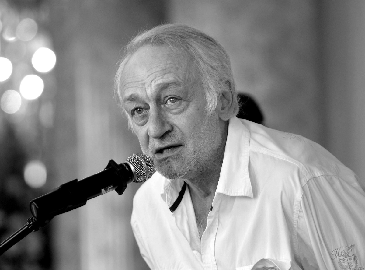 Zmarł kompozytor Przemysław Gintrowski