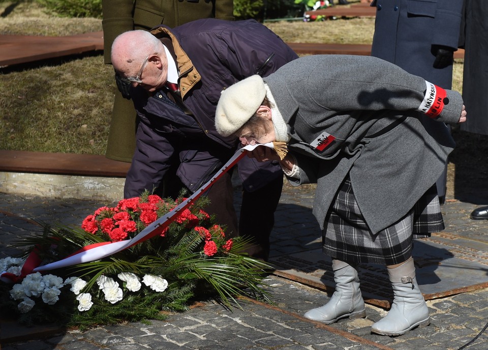 ROSJA KATYŃ 75. ROCZNICA ZBRODNI KATYŃSKIEJ (Polski Cmentarz Wojenny w Katyniu)