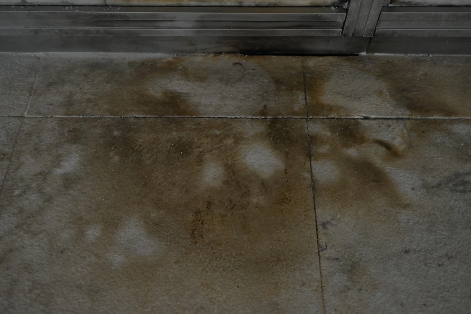 Ogaravljena fasada Muzeja Jugoslavije