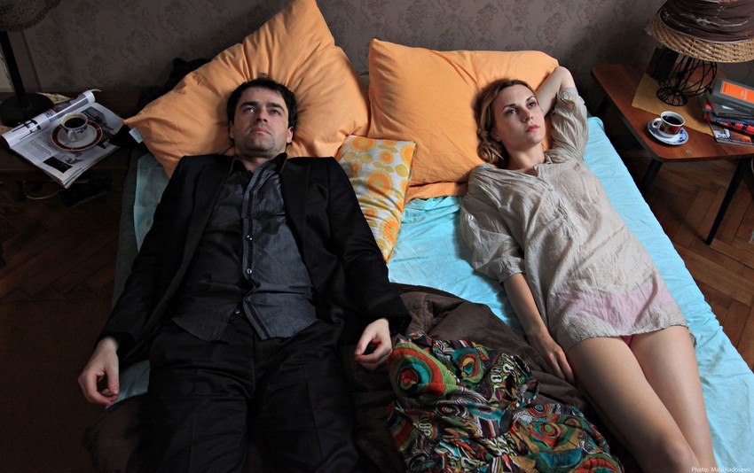 Praktični vodič kroz Beograd sa pevanjem i plakanjem