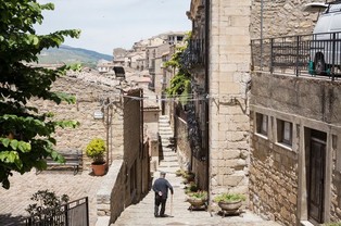 Druga europejska Grecja. Południowe Włochy umierają