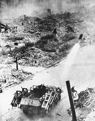 Powstanie Warszawskie na archiwalnej fotografii