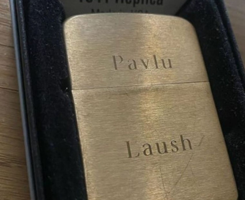 Pavle Mensur, poklon od Lauševića