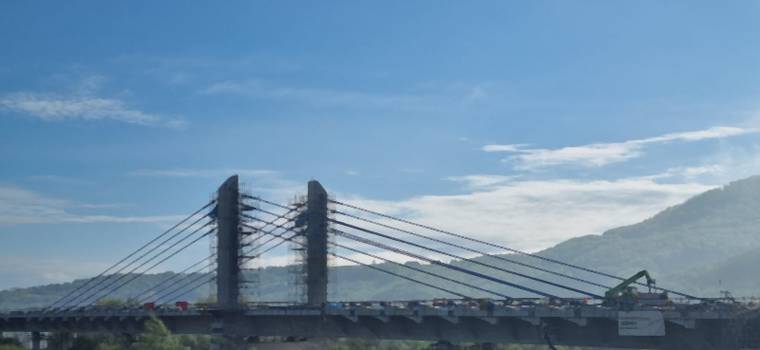 Jeden z największych mostów tego typu w Polsce - wkrótce będzie otwarty dla ruchu
