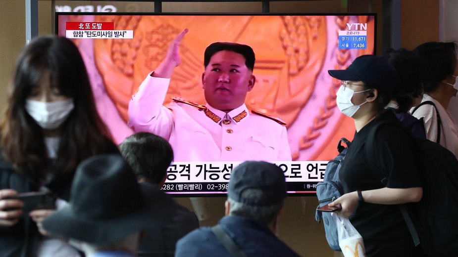 Kim Dzong Un na ekranie telewizora w Korei Południowej