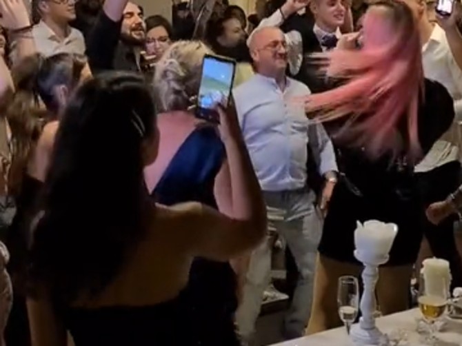 Snimak sa svadbe u Kragujevcu raspametio je Srbiju, ples jednog deke uz Prijovićku je totalni hit