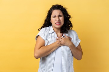 Néha erősen bedobban a szíve? Ezek a szívritmuszavar tünetei