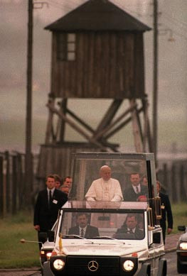 AFP: Wystawa papieskich zdjęć / afp34.jpg