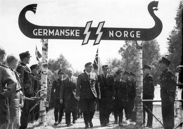 Przywódca norweskich faszystów na spotkaniu Nasjonal Samling w Zielone Świątki, czerwiec 1943 r.