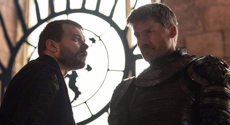 Euron seeks sex advice from Jaime.